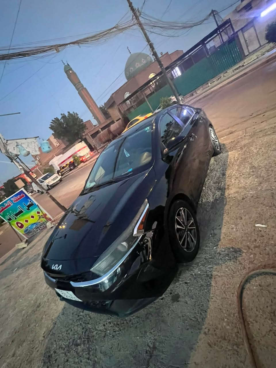 سلام عليكم ورحمة الله كيا فورتي موديل 2022 سونار بل منشور سياره جاهزه مال بيت دواخلهه جديده بل جيس غرفتهه محد صاعد بيهه كلش نضيفه تيرات كلهن جدد محرك 2000 دوش وكير ايتي AT  
رقمي اتصال ***********
وتساب *********** 
سياره بسمي تحويل مباشر وهزه ل2030

