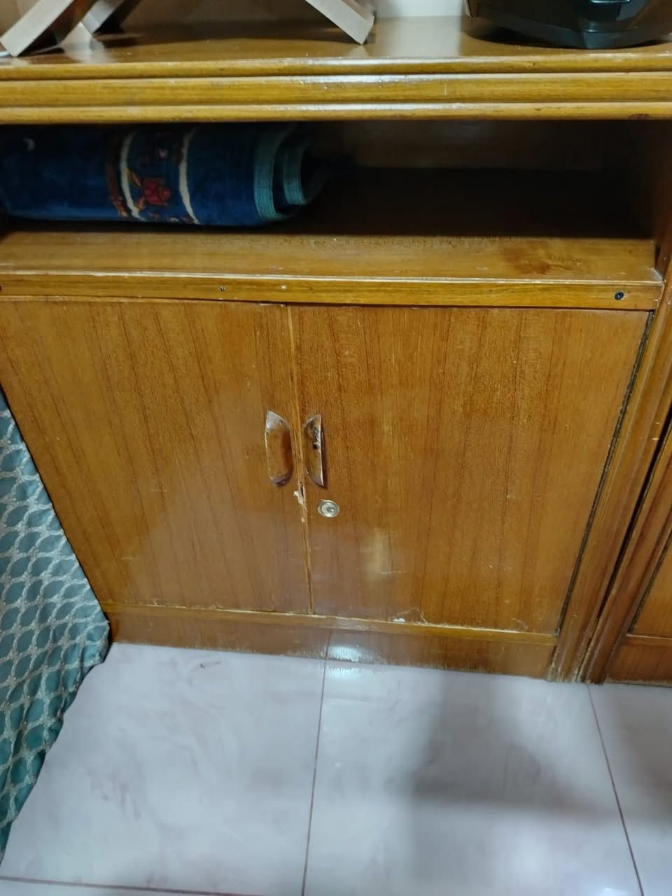 سلام عليكم غرفه للبيع هاي كدامكم كلش نضيفه مو سوكيه.. الغرفه تتكون من كنتور ابو 6 طابقين زاويه طابقين ميز مرايه جربايه نفرين ميز بلازمه بيع مستعجل

‭٠٧٨٢ ٢٢١ ١٦٦٣‬
