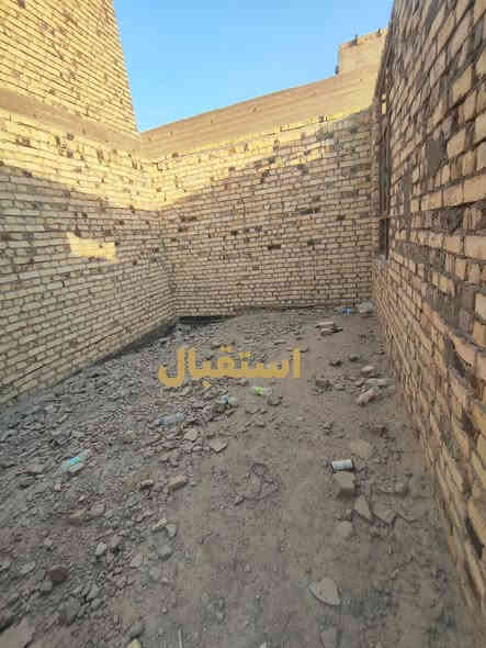 السلام عليكم هيكل لبيع 200م
ابشارع المعمل مقببل شارع السبيس رابع بيت عن شارع العام
واصل لصب الصطخ شغل كله درجه أوله حداده تسكام الله شاهد شغل كله فول أساسه كونكريت 50في 60 سعره 33وبي مجال 
رقمي بي واتساب ***********
