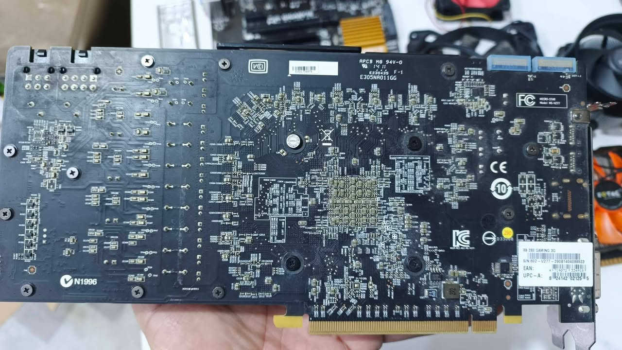 شغلات تخص الحاسبه كارتين شاشه و مذربوردو كيبلات و كيس و مجموعه فانات ابيعلك شرط الشغل قيم و اخذ.


**إذا كنت صاحب هذا الإعلان وتريد حذفه لأي سبب، رجاءا أرسل رسالة إلى الدعم الفني**