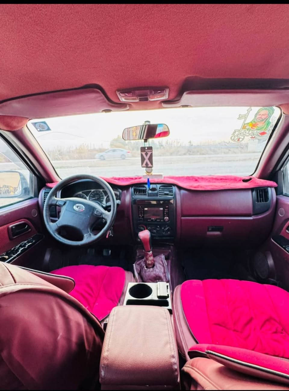 سلام عليكم سياره للبيع بيكم كنو وجه فلاونزه مكفوله كفاله عامه على وضع الشركه حداديه هتبريد شغال ريموت شغال كهربايات شغاله حساسات شغاله لاتصال ***********
***********
