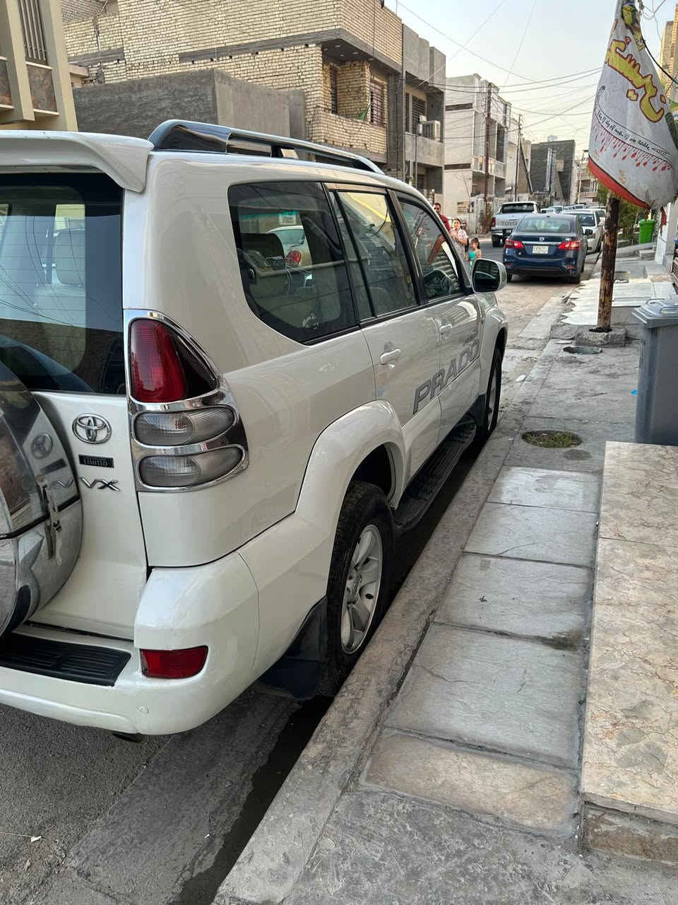 من رخصت الادمن
سياره ابرادو ٢٠٠٩ رقم مميز محرك ٦ سلندر 
رقم الهاتف ***********
ملاحظه : السياره موجوده بغداد حي الجهاد
ملاحظه٢٠٠ورقه  وبيها مجال
