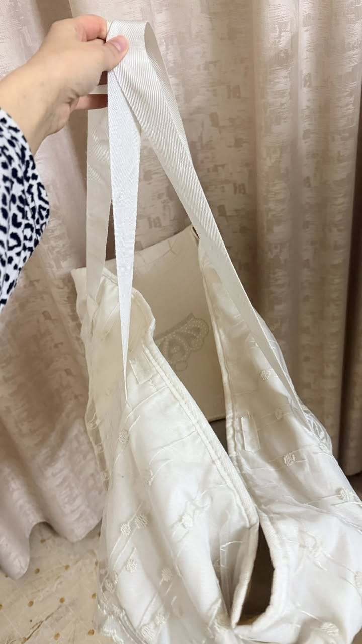 ابيع هذول كلها 20 الف الي تريد تذخل ع خاص


**إذا كنت صاحب هذا الإعلان وتريد حذفه لأي سبب، رجاءا أرسل رسالة إلى الدعم الفني**