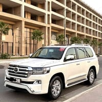 لاندكروزر GXR • ٢٠١٨ • ٧٩٠٠٠ كم