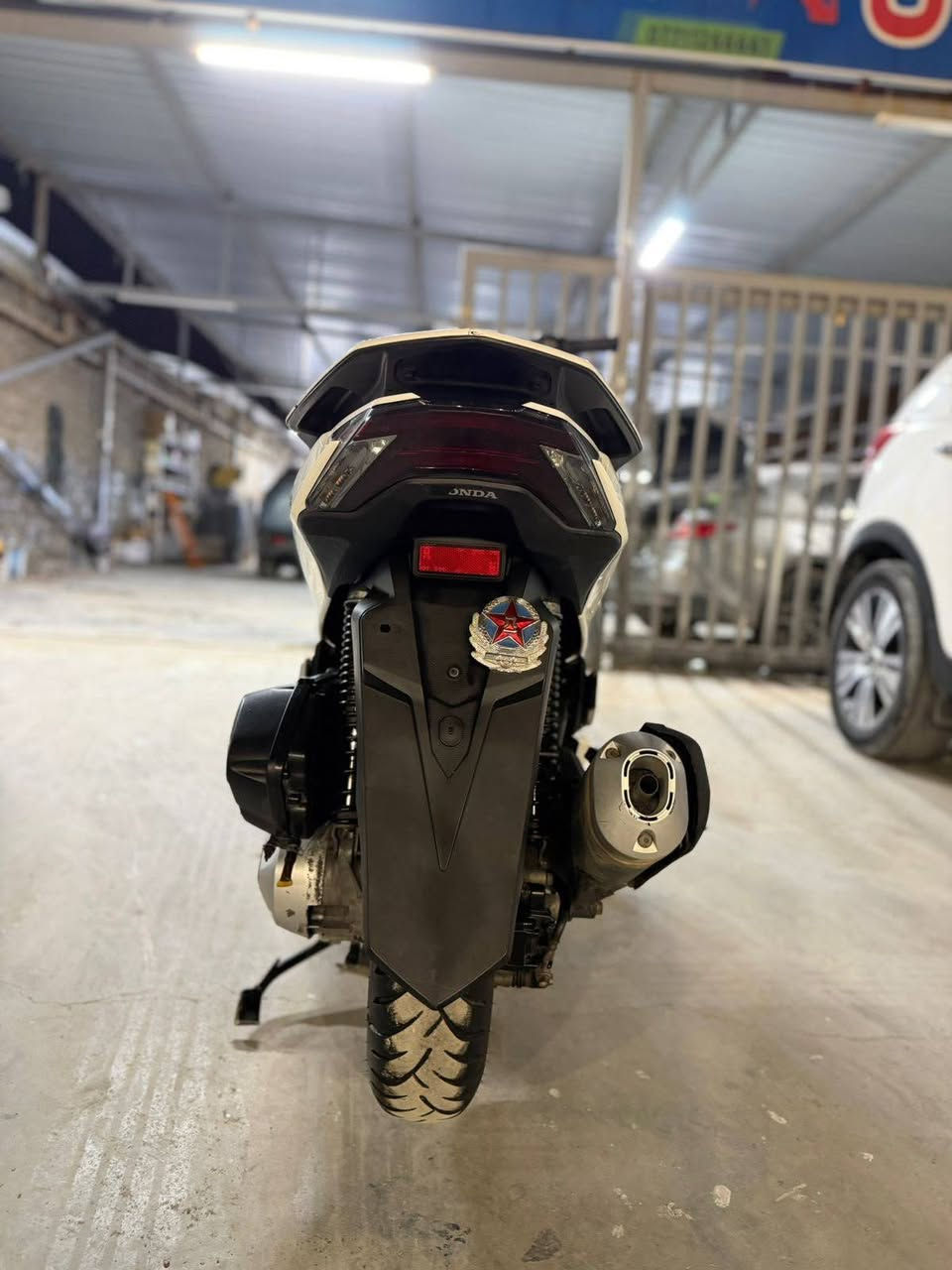 PCX جيل الرابع موديل 2022
بصمه
مانع انزلاق
ABS
دسك مو بنز
ماشيه 20 الف
حساس ازدحام 
ستان كهربائي
سعر18ورقه وبيه مجال
هذا الرقم ***********
