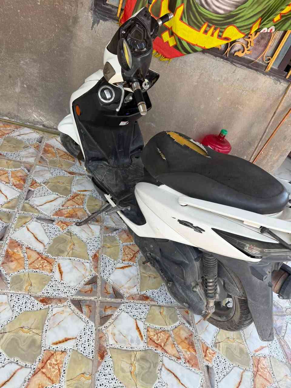 دراجه سكنس فحل لد نوزل. نظيفه وحلوه دهن وبانزين ترايك لشمال ***********
سعر 750
