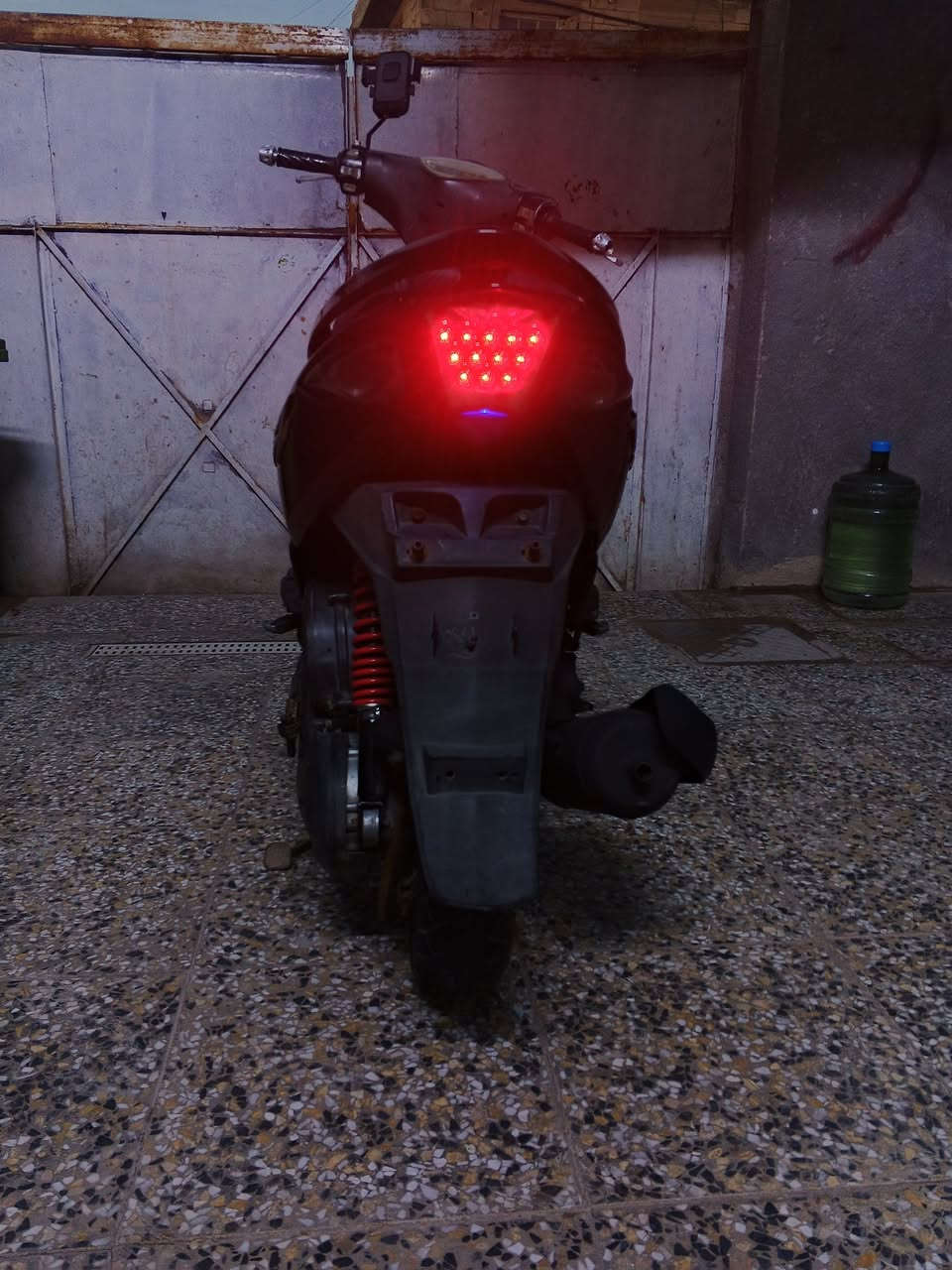 السلام عليكم ماكس مضلع نوزل للبيع دراجه خير من الله  بلاديه من الطول لطول دراجه نكره سلف بكل وكت هندر شغال مكينه بكهربائيات كله شغاله اكفله كفاله عامه من السرقه والنضوح والتبخير السعر 700 وبيه مجال مكاني بغداد ***********
