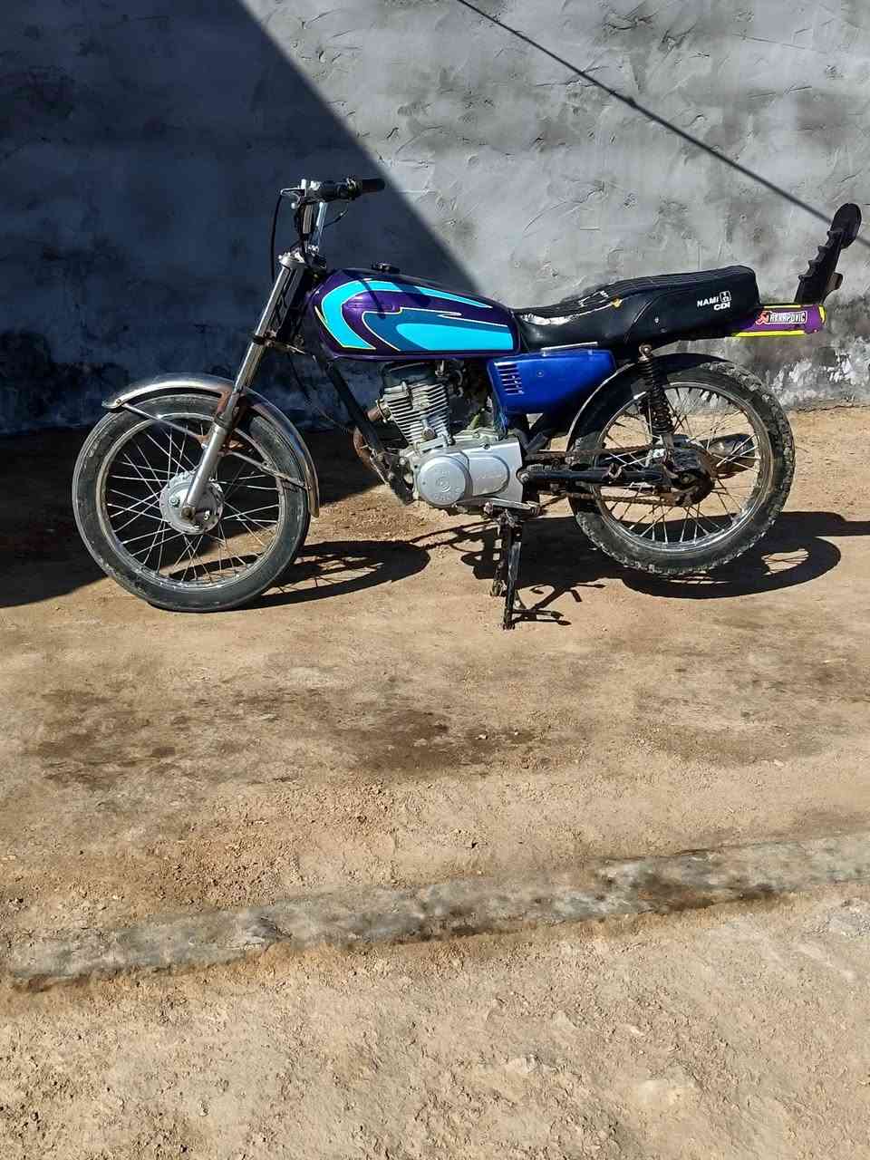 دراجه نامه للبيع اوراق ضابعه السعر٤٥٠ وبيها مجال بصيط المكان الرميثه ابو صريفه الرقم***********
