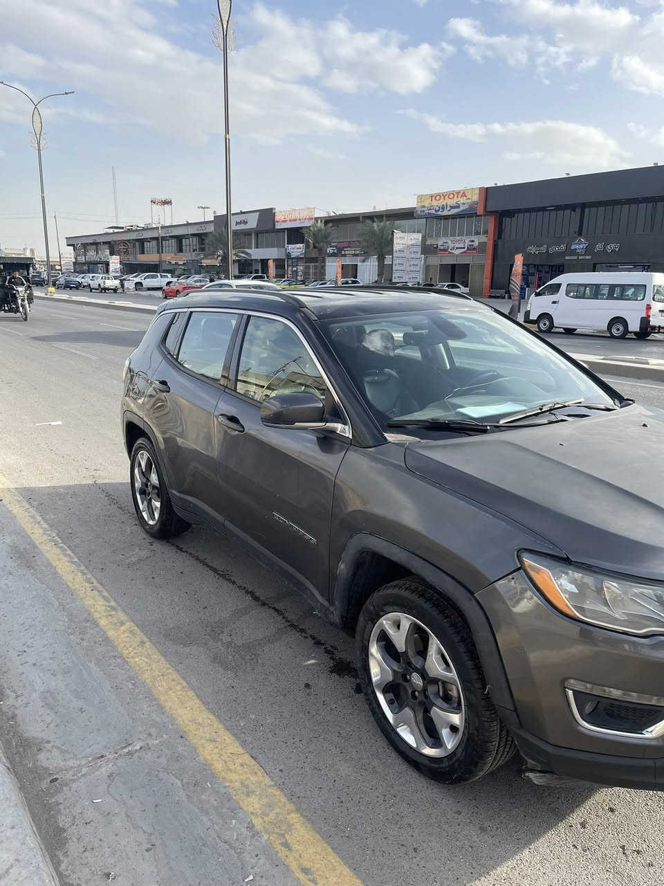 السلام عليكم جيب كوباس 2018 الون رصاصي ماواصفات شاشه لمس كبيره تحكمات ستيرن تشغيل بصمه وتشغيل عن بعد نضام 4 ويل السياره فول عده التنته ماشيه 100الف الحادث جاملغ وبنيد فقط لغود و شاصي مكفولات كير مكينه مكفول جديد بيهه صبغ 3 قطع بنيد + جاملغات اماميه فقط  السياره كامله نقص بيهه فقط تبريد واكف 
الموقع بغداد شارع فلسطين 
السعر 115 وبيهه مجال بسيط 
***********
