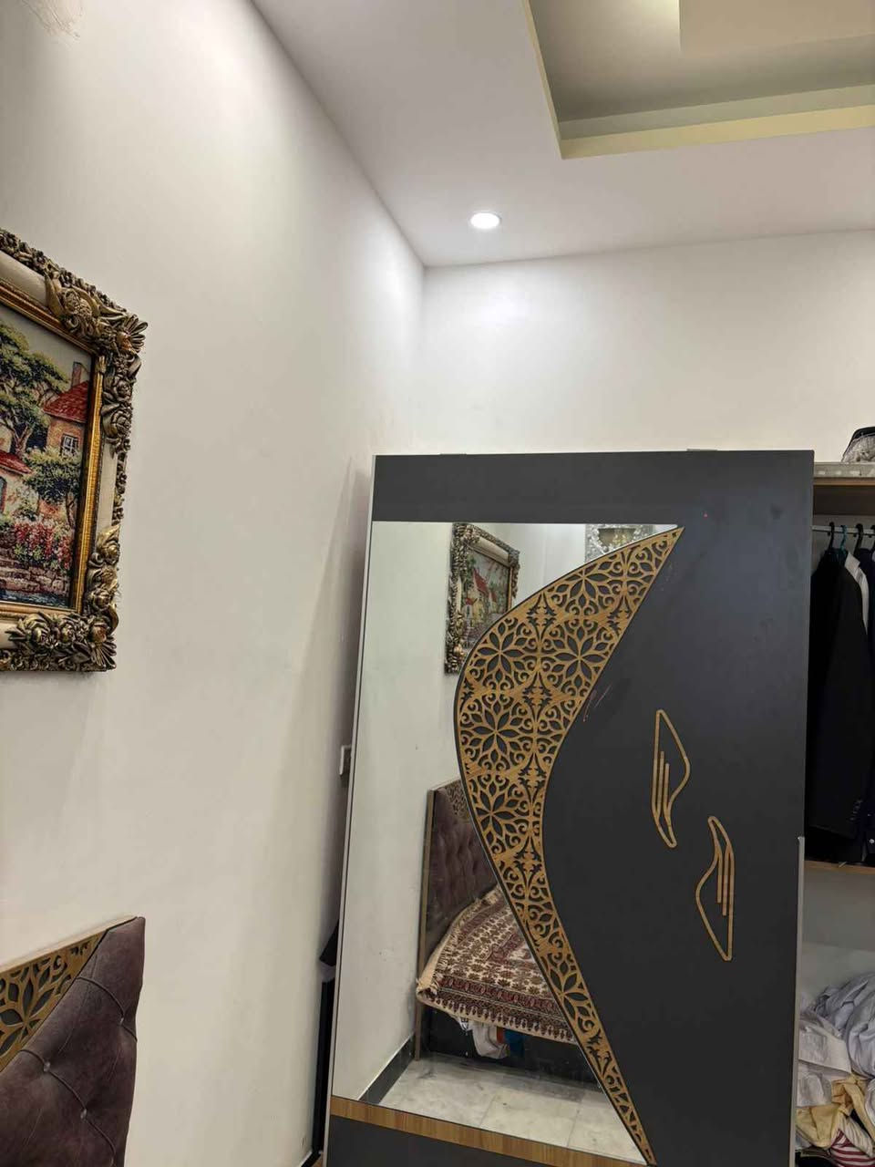 غرفة اخشاب مرتبه جربايه وثنين كنتور باب جام ومجرات ثنين سعرها 275 وبيها مجال 
واتس اب *********** النجف, العراق

