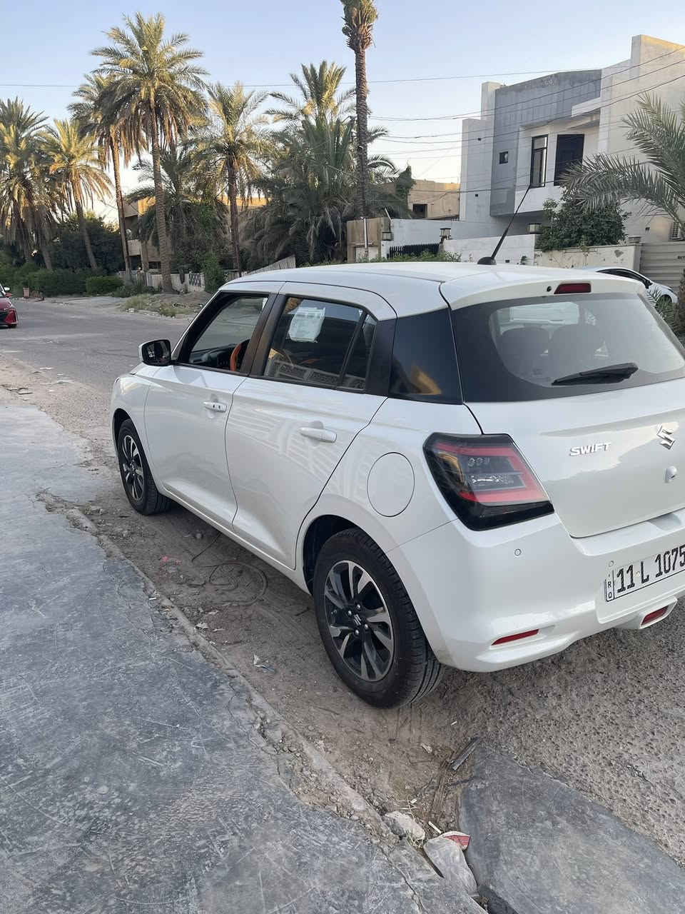 السلام عليكم 🤍
سازوكي سويفت هايبرد🔲
خليجي⚪️
2025
بصمه + بصمه ابواب
شاشه
كامره خلفيه
تبريد بيانو
ابل كاربلاي اندرويد اوتو
تحكمات ستيرن
ماشيه 3699 km
هايبرد
دوشمه برتقالي 🟧
ارضيات خاصه بسازوكي🟧
مري شفط
بك لايت لد
كشاف ضباط
لايتات زينون
بروجكتر زينون
رادارات 360 درجه
حساسات
نقطه عمياء
قياده ذاتيه
اوتو ستوب
اشاير بالمري 
بصمات ثنين وياها

رقم بغداد  الجديد باسمي تحويل مباشر 

سعر السيارة 25 مليون وبيها مجال بسيط علماً ان سعر الزيرو 27 مليون 

سياره بداخل الضمان 5 سنوات 
الدهن بعدني ممبدله التبديله الأولى مجاني من الشركة

مكان السيارة

 بغداد العامريه

***********
