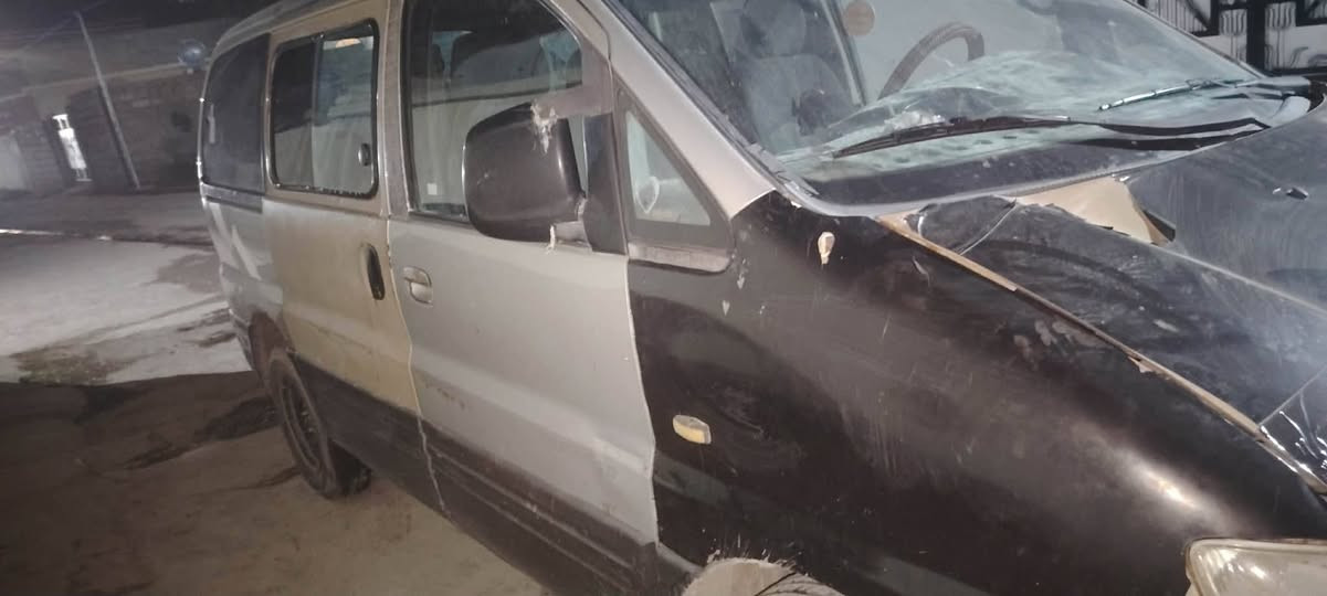 ستاركس مديل 2002
كير ومحرك شرط 
الشرعي بل ديرة 
سعر 20 وترهم مراوس بسيارة 

***********
