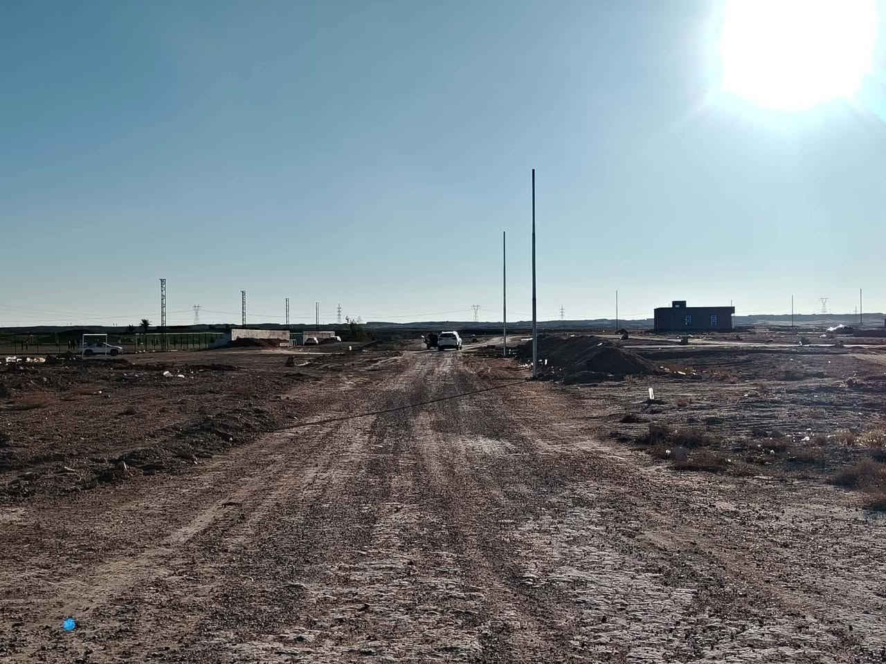 قطعتين ارض في منطقة زنكوره بالقرب من المفرق مساحة كل قطعه 540 متر الارض واقع حال شارع تبليط 12 متر شوارع داخل القطع 10 متر قريب من المدارس نموذجيه ماء كهرباء للاستفسار ***********
