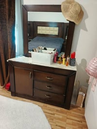 غرفة نوم • خشب لاتيه • مع فرشة