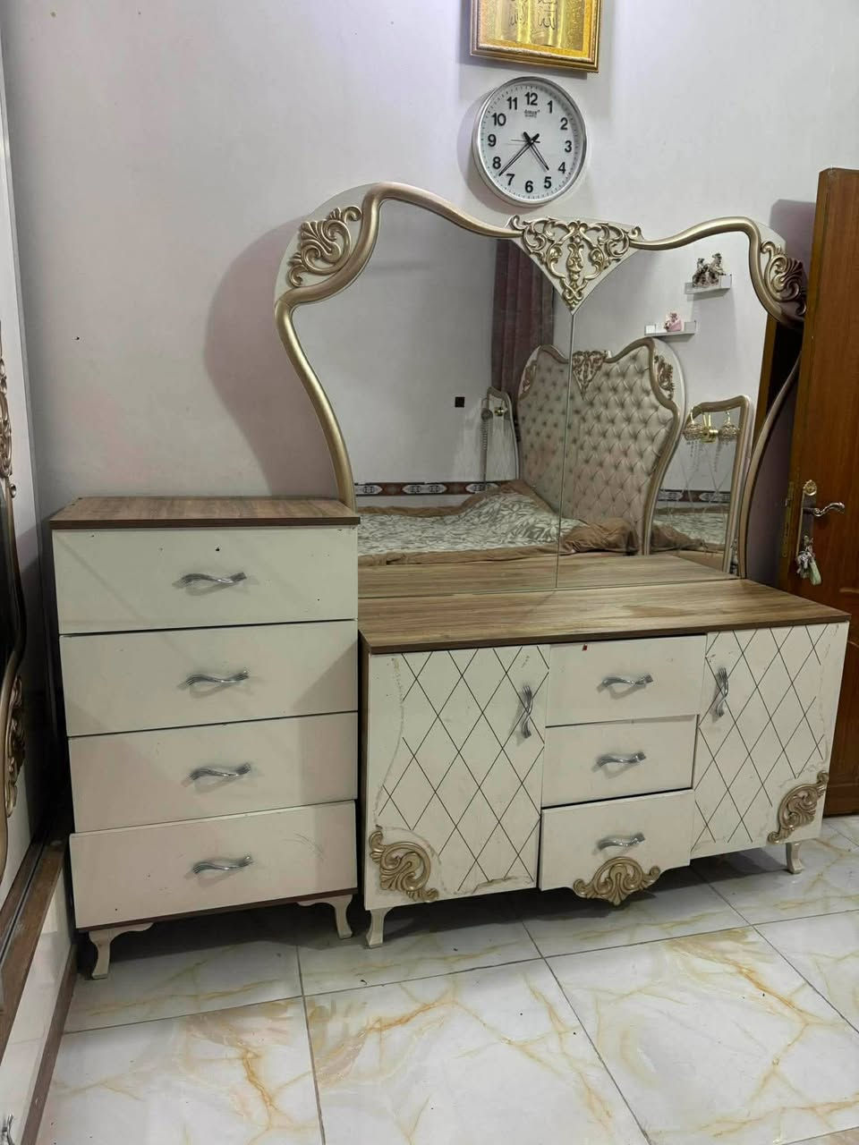 غرفه تركيه 6 قطع نضيفه جدا ب450 بيه مجال مكان نجف شراي يتفضل خاص


**إذا كنت صاحب هذا الإعلان وتريد حذفه لأي سبب، رجاءا أرسل رسالة إلى الدعم الفني**