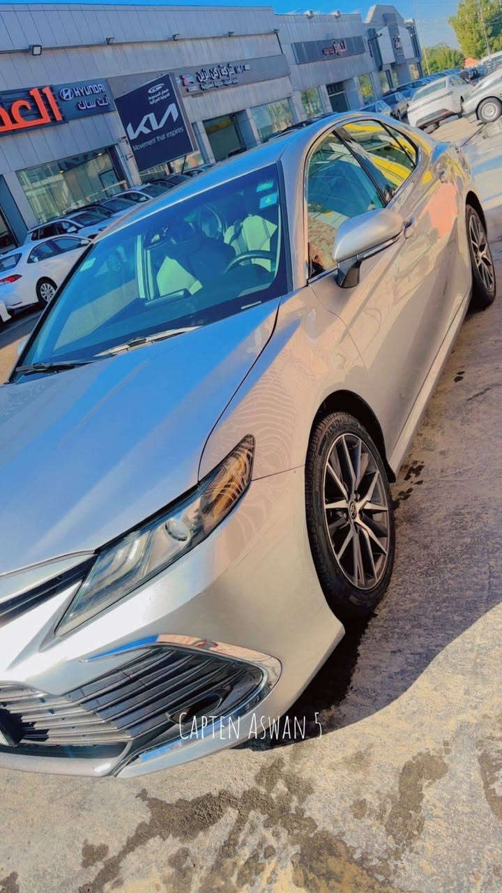 تحيه طيبه السلام
كامري 2022 
فئة XLE
ماشيه 108 ألف 
فول مواصفات عدا الفتحه
بصمه تشغيل عن بعد 
بصمه ابواب 
هايبرد
فول ردارات 
كاميراه 3d 
حساسات اماميه وجانبية
تحكم ستيرن جهتين
كراسي الامامية تحكم كهربائي جميع الجهات
غرفه كامله جلد 
كراسي تدفئة
رادار امامي خلفي
شاشة امامية 
كار باي
شحن موبايل ذاتي لمس
فول درايفر
ويل كب ستيل الاصلي علامة تويوتا
السعر 175 ورقه 
أي استفسار رقم صاحب السياره 
*********** أبو احمد 
مكان بغداد البياع
