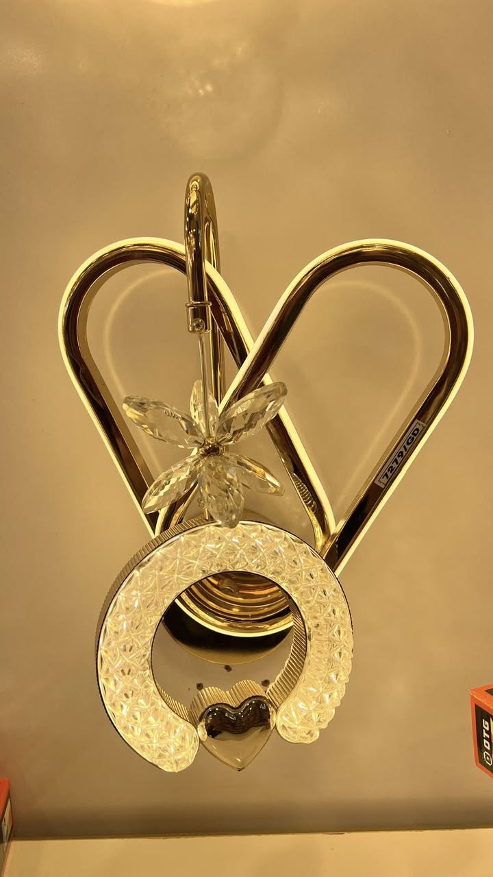 السلام عليكم حبايب
توفر احدث البراكيتات المودرن 3 حركة
بسعر تنافسي ويتوفر خدمه توصيل 
***********
