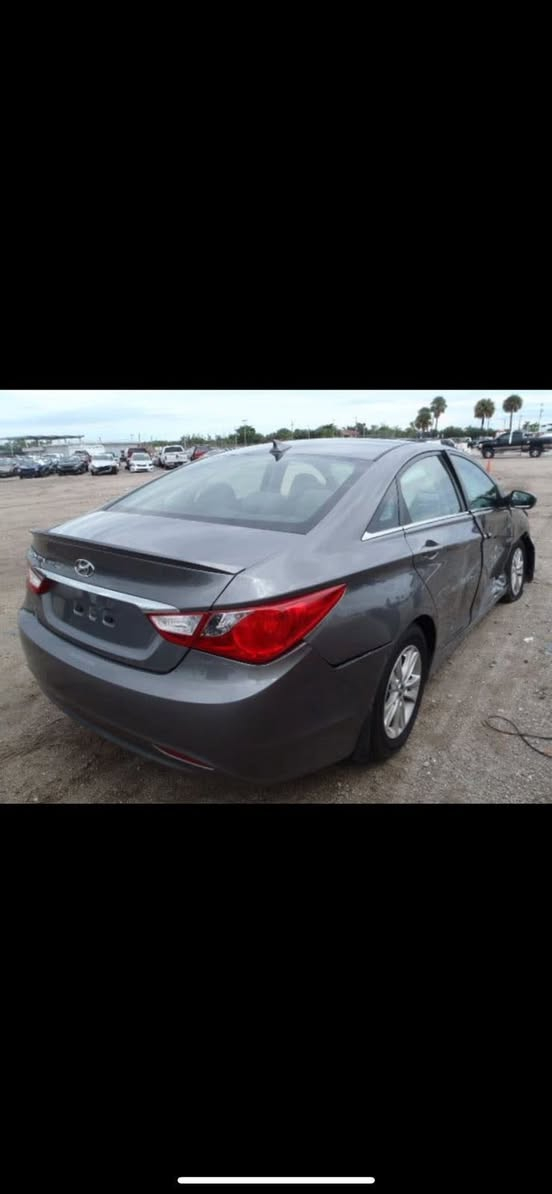 سلام عليكم سوناتا 2013    موصفاته  نص فول سياره تخم تاير صدر جديد سياره معلايه  كازكيت لاتنقيص ولاتبخر سياره ماناقصه شي بيه جراد صفحه لنفسه لمصبوغه مابيه دواخل  بيه فقط ايرباك لبرده سياره صور أمريكيه موجوده    سعره 110 مكان سياره  جميله اني مكلف بل نشر وهذه رقم صاحب  ***********سياره سوناره موجود بل صور
