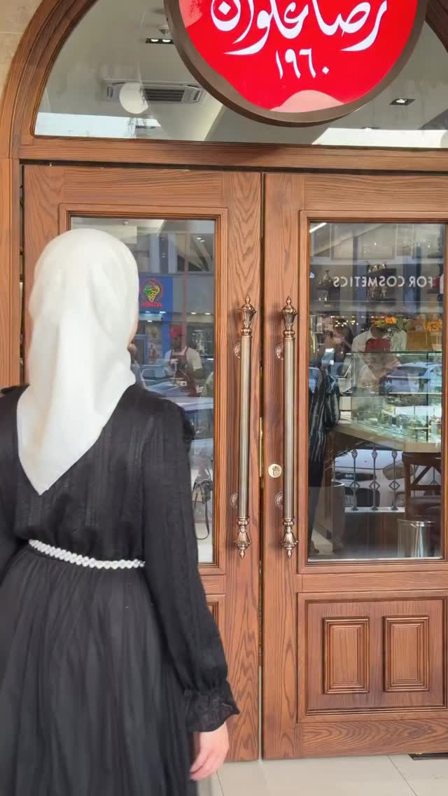 ⁨	فستان  دانتيل كوالتي جدآ عالي سواد فاحم🖤

القياس فري سايز 
 يلبس حد وزن ٧٥

الحزام مع الفستان
متوفر فقط اسود

طول الفستان ١٣٠
 طول المودل ١٦٠ سم 

توصيل بغداد 5
محافظات 6⁩


**إذا كنت صاحب هذا الإعلان وتريد حذفه لأي سبب، رجاءا أرسل رسالة إلى الدعم الفني**