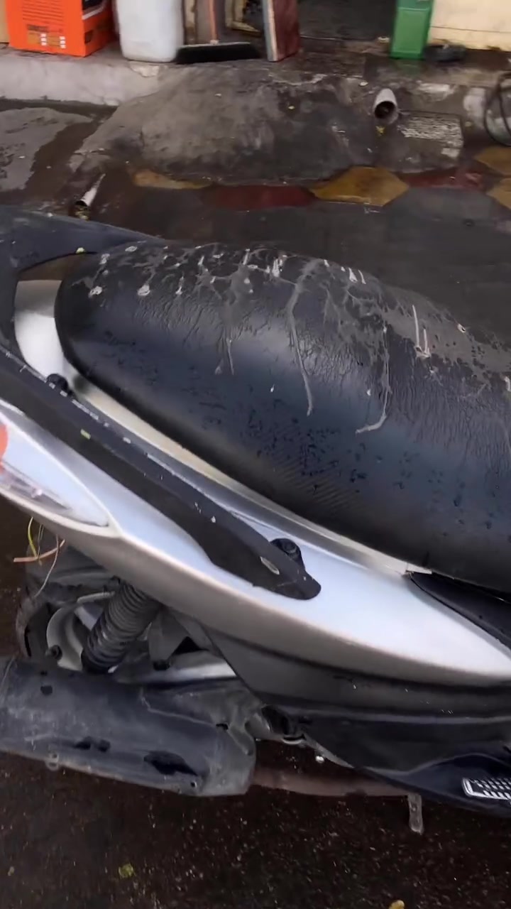 سكنس فحل ٥٨.٥ للبيع تفاصيل خاص او اتصال***********
