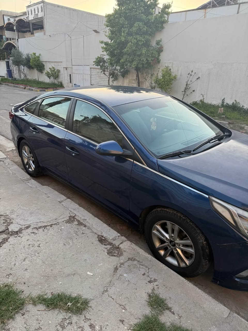 السلام عليكم..
سوناتا ٢٠١٧ للبيع وارد امريكي رقم اربيل بأسمي تحويل مباشر..
مواصفات نص فول 
ادامة جديدة تايرات باتري صدر جاهزة تبريد ثلج شادلها منظومة كاملة مال سبورت
بيها بعض الملاحظات البسيطة 
حادثها ربع البنيد وجاملغات ومصلحات صور الحادثة في المنشور
السعر ١١٥$ 
للاستفسار : *********** بغداد, العراق
