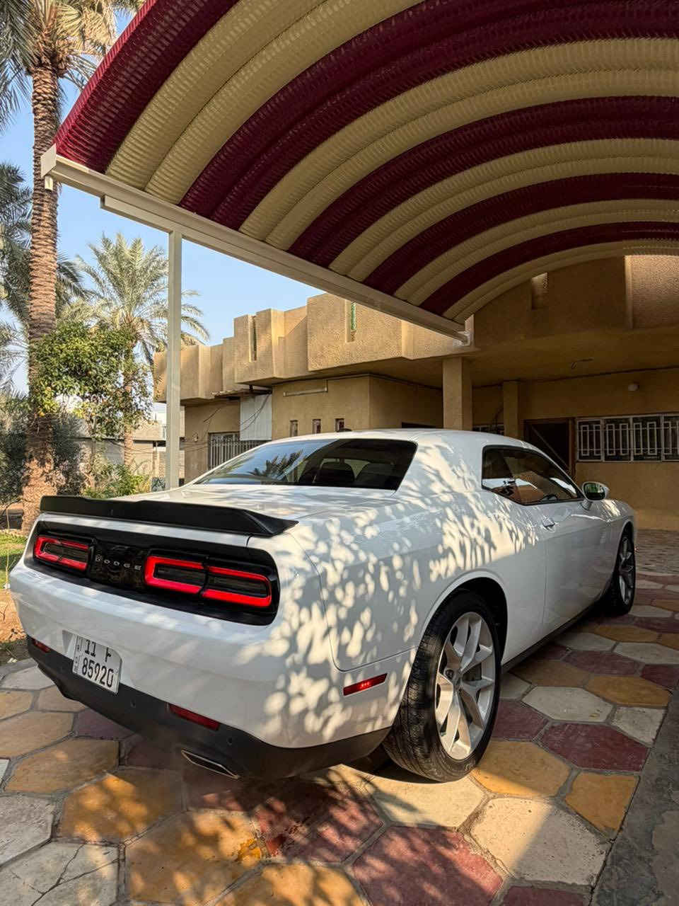 السلام عليكم 
للبيع جالنجر 2023 GT 
مكينة 3600 / V6
ماشية / 36 الف مايل 
حادثها جاملغ وبنيد 
صور الحادث ويه المنشور 
رقم بغداد الدولي ب اسمي 
السيارة جاهزة مابيها اي نقص 
السعر / 200 وبيها مجال بسيط 
مكاني / ديالى جديدة الشط 
للاستفسار/ ***********
