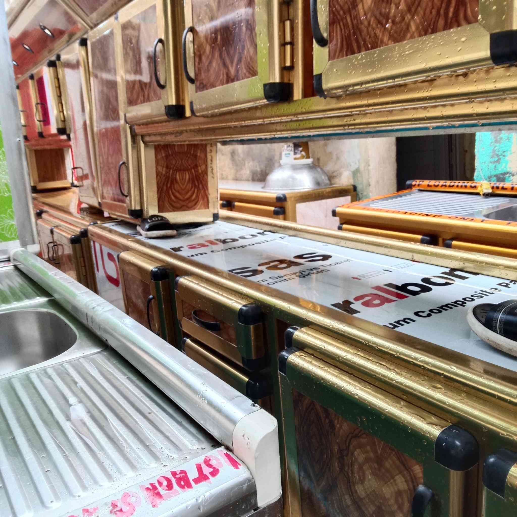 كاونترات نضيفة للبيع للتواصل ***********
