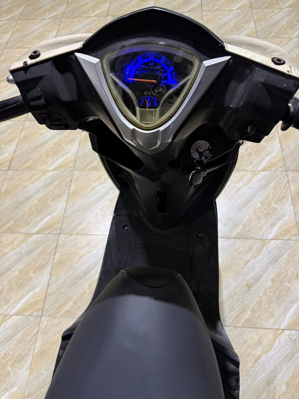 السلام عليكم البيع دراجه سكنس محرك ياباني مكان كربلاء السعر 325 وبيه مجال اتصل وتدلل ***********
