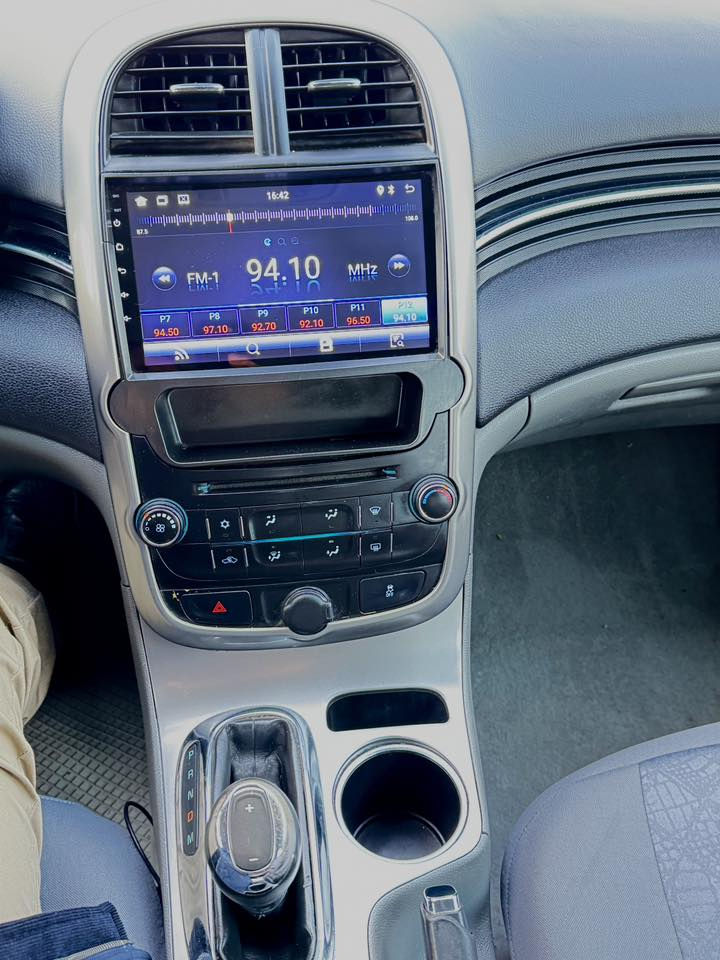 مالیبۆ ٢٠١٦ سلڤەر ٢.٥ ی مەرغووبی ٨ گێڕ ، دوو دەرگا بۆنیت بۆیاخ بەبێ ژوور ئێرباگ سیستەم و گێڕ و مەکینە و کارەباییەت بەشەرت ٢٢٠ هەزار کیلۆمەتر ڕۆشتووە ، رەقەم سلێمانییە و لە سلێمانییە سەیارەکە نرخی ١٠٨ وەرەقە و معامەلە 
***********
