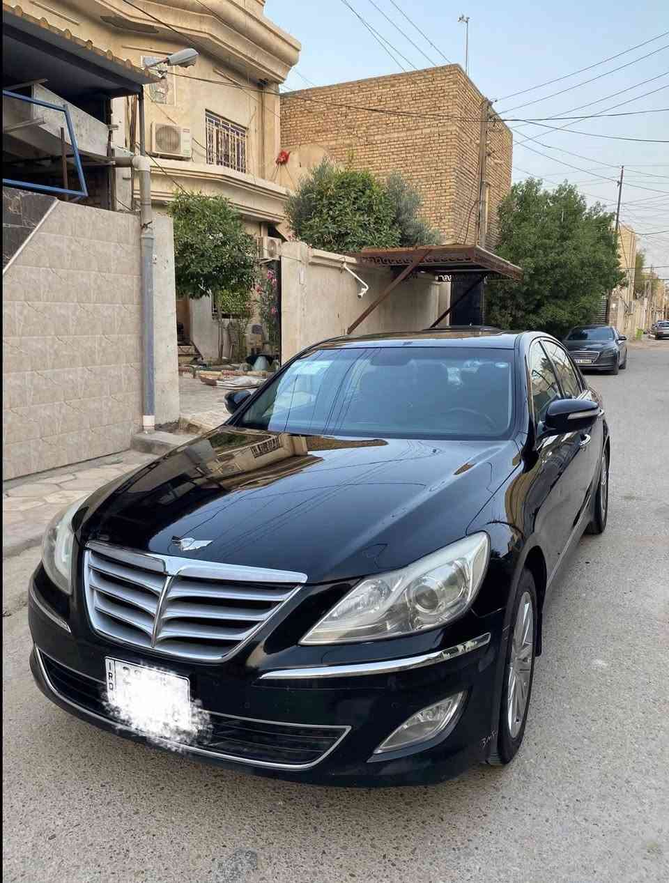 السلام عليكم 
جينسيس 2014 خليجي مكفوله كفاله عامه السياره رقم اريبل تحويل مباشر السياره جديده وكامله من كلشي وجاهزه من كلشي السياره فول مواصفات 
منظومه زنون متكامله 
تحكم ستيرن 
مثبت سرعه 
علامه ترحيب واشاره بالمري 
ثلاث وضعيات قياده 
كشنات كهربائيه 
شاشه 
كاميرا خلفيه 
كشنات جلد 
بصمه 
فتحه سقف 
للاستفسار ***********
