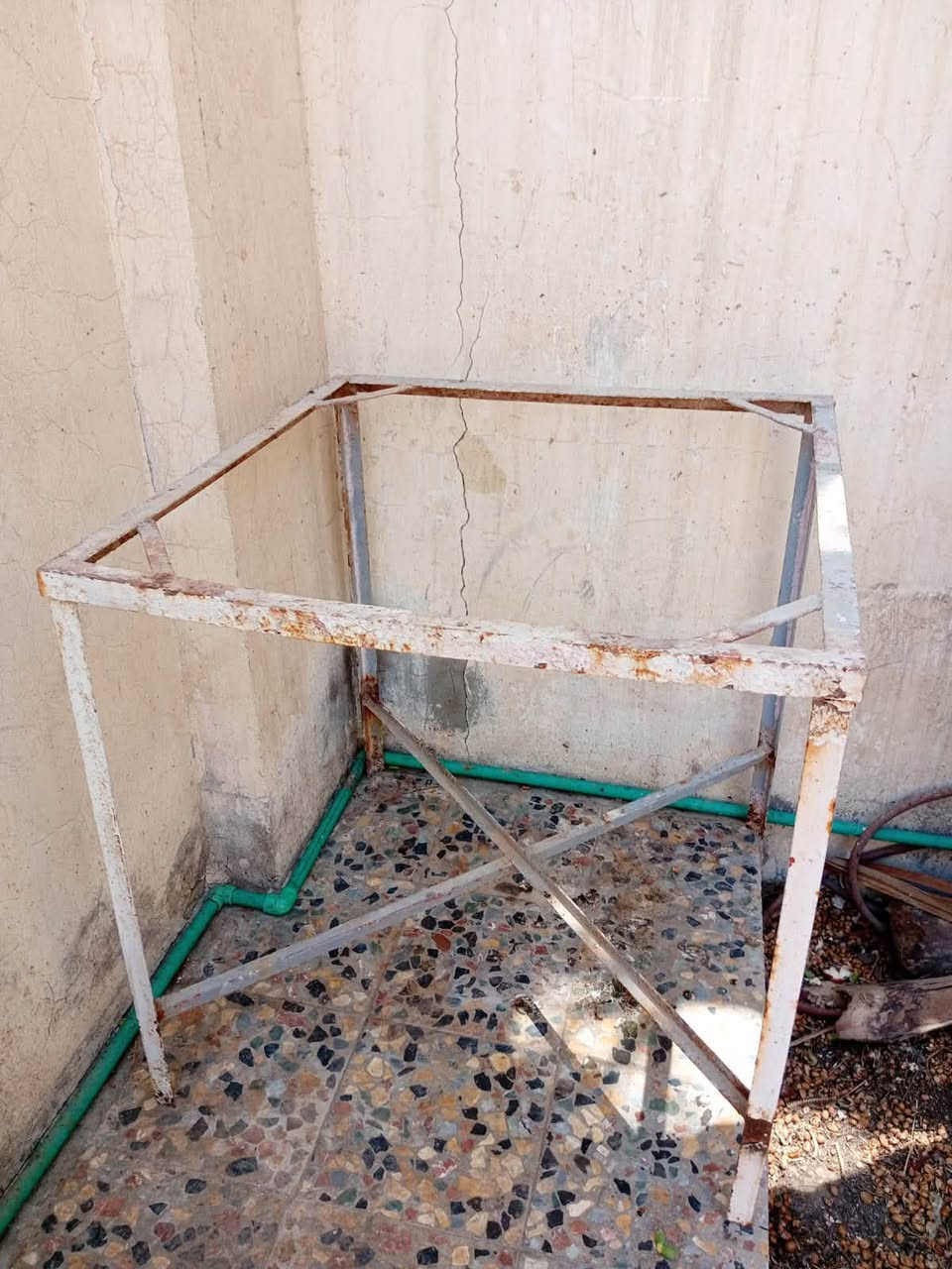 ميز مبرده مع سكيبه السعر ٢٠ وبيه مجال


**إذا كنت صاحب هذا الإعلان وتريد حذفه لأي سبب، رجاءا أرسل رسالة إلى الدعم الفني**