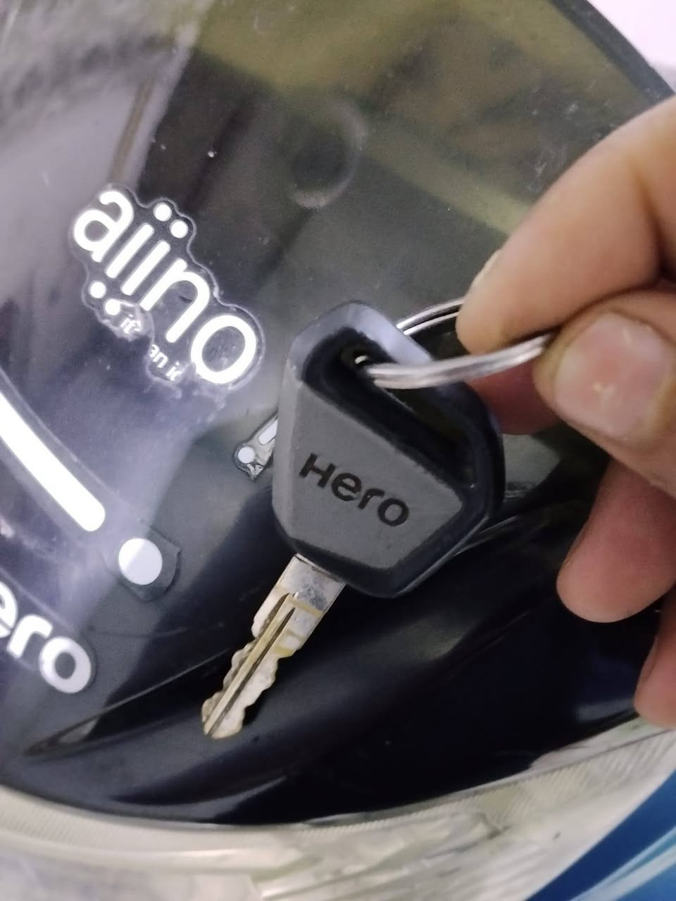 السلام عليكم دراجه للبيع نوع لدراجه هنديه فحل دراجه كلش جديده تخم تاير جديد برغي ما مفتوح بيها دراجه مال جناي ع ايده كهربائيات من الطول للطول نكره سلف وهندر شغاله مكينه ناعمه خرسه معدل ونهضه خير من الله گيجات كلها شغاله بريكات ورا وكدام جاهزه العنوان ساحه سعد الشراي يتصل ***********
