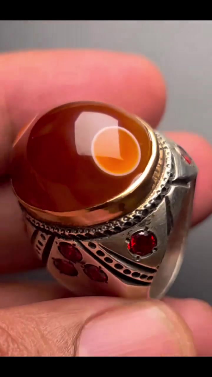 جمال الهند وعيونها 👁👁


**إذا كنت صاحب هذا الإعلان وتريد حذفه لأي سبب، رجاءا أرسل رسالة إلى الدعم الفني**