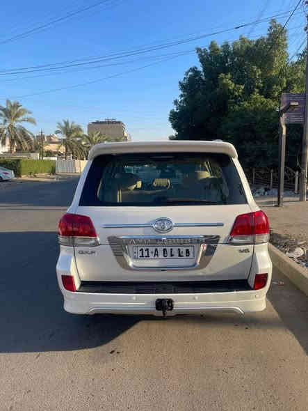 سلام عليكم للبيع تويوتا لاندكروز 2010 (6)V سلندر 4000 رقم بغداد بسمي شرط التحويل سيارة مكفولة كفالة عامة بيها بارد اربع اصابع فتحة بصمة مثبت سرعة جام اوتو السعر 297$ قفل عنوان بغداد ***********
