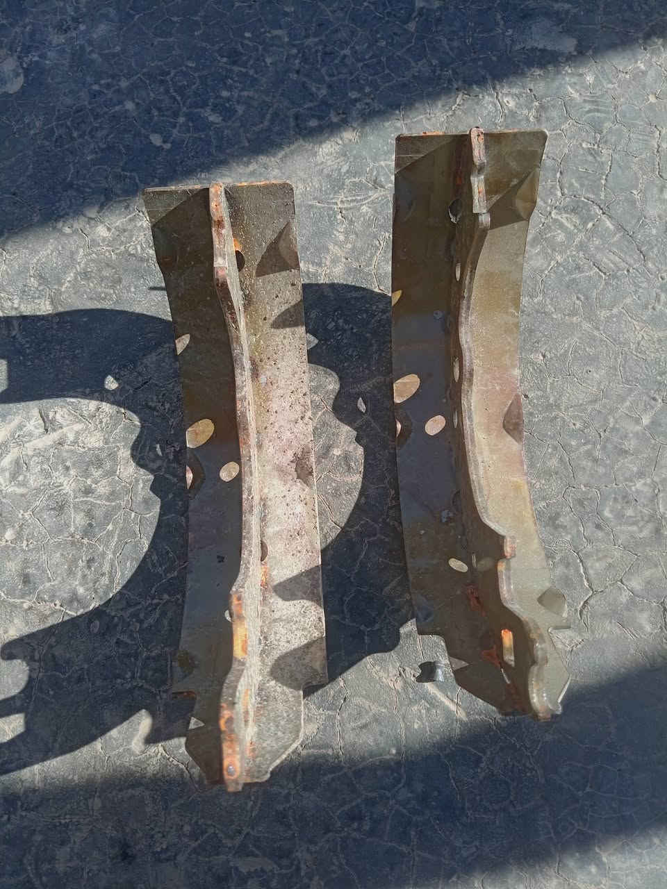 سلام عليكم ذني مال فوتيره الي يريد يشترين هاذ رقمي *********** والسعر 40 قفل
