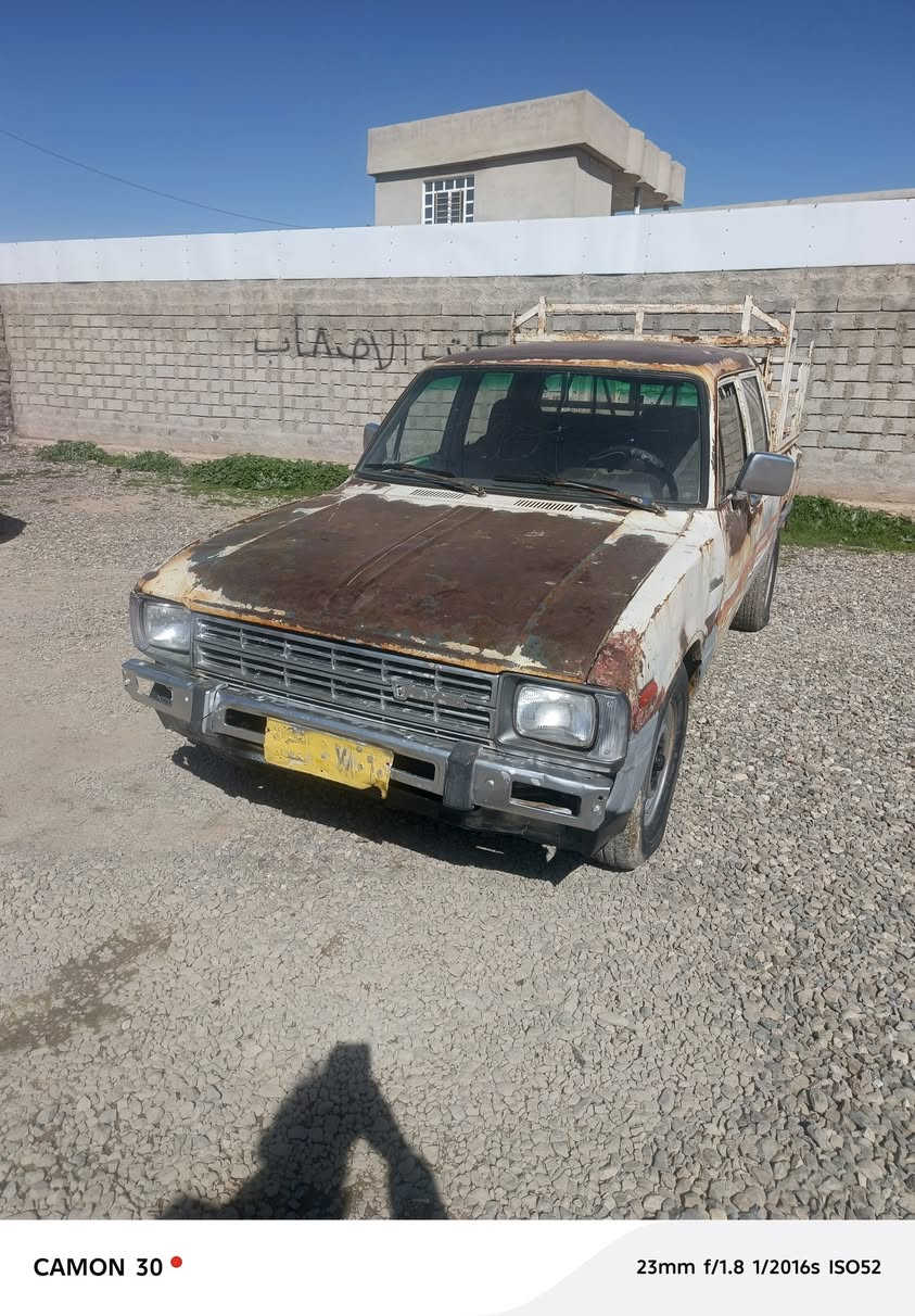 دبل قمارة موديل ٨٢ سيارة بلادية 
مكينة كير اكسن شرط.. نشاط فول 
صدرها تمام.. تايات انظاف باتري جديد 
سيارة جاهزة وايرمنية شغالة 
شرعي متوفي.. سنوية قديمة 
السعر ١٥ وبيها مجال بسيط 
***********
***********
