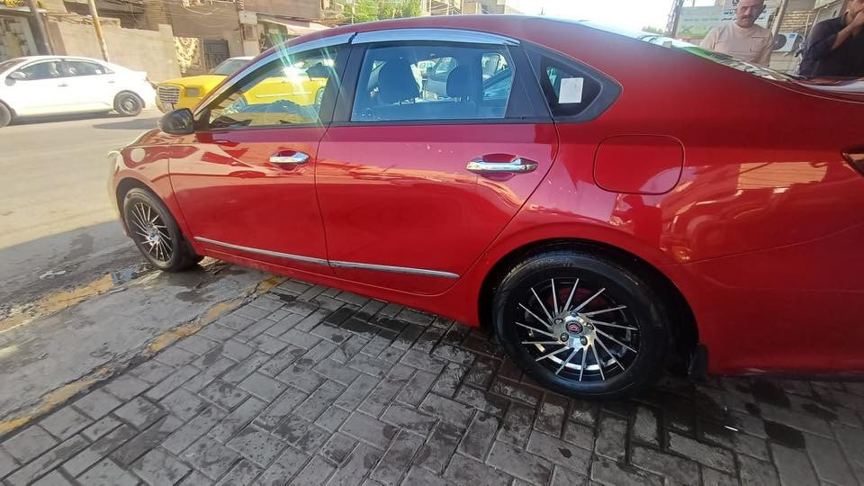 السلام عليكم
سيراتو موديل 2021 خليجي 

ماشية 67 سيارة جديدة وجاهزة

السعر 147 

***********
