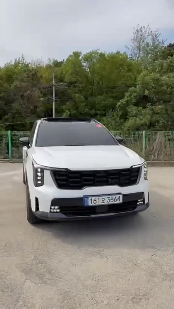 ✨🤍 في أفضل أيام الجمعة المباركة 🤍✨
تم بفضل الله تعاقد  الوحش الكوري
🚘 كيا سورينتو 2024 🚘
ألف ألف مبروك لصاحب النصيب…
سورينتو 2024  اعلي موصفات
مش مجرد عربية…
دي هيبة على الطريق ومستوى تاني من الرفاهية ✨💯
🏆 شركة أوتو الفؤاد موتورز
عنوان الثقة في استيراد السيارات الكورية 🇰🇷🔥
ولو معاك مبادرة أو حتى مش معاك…
هنوفرهالك وتستلم عربيتك بكل سهولة علي الترخيص 👌🚗


**إذا كنت صاحب هذا الإعلان وتريد حذفه لأي سبب، رجاءا أرسل رسالة إلى الدعم الفني**