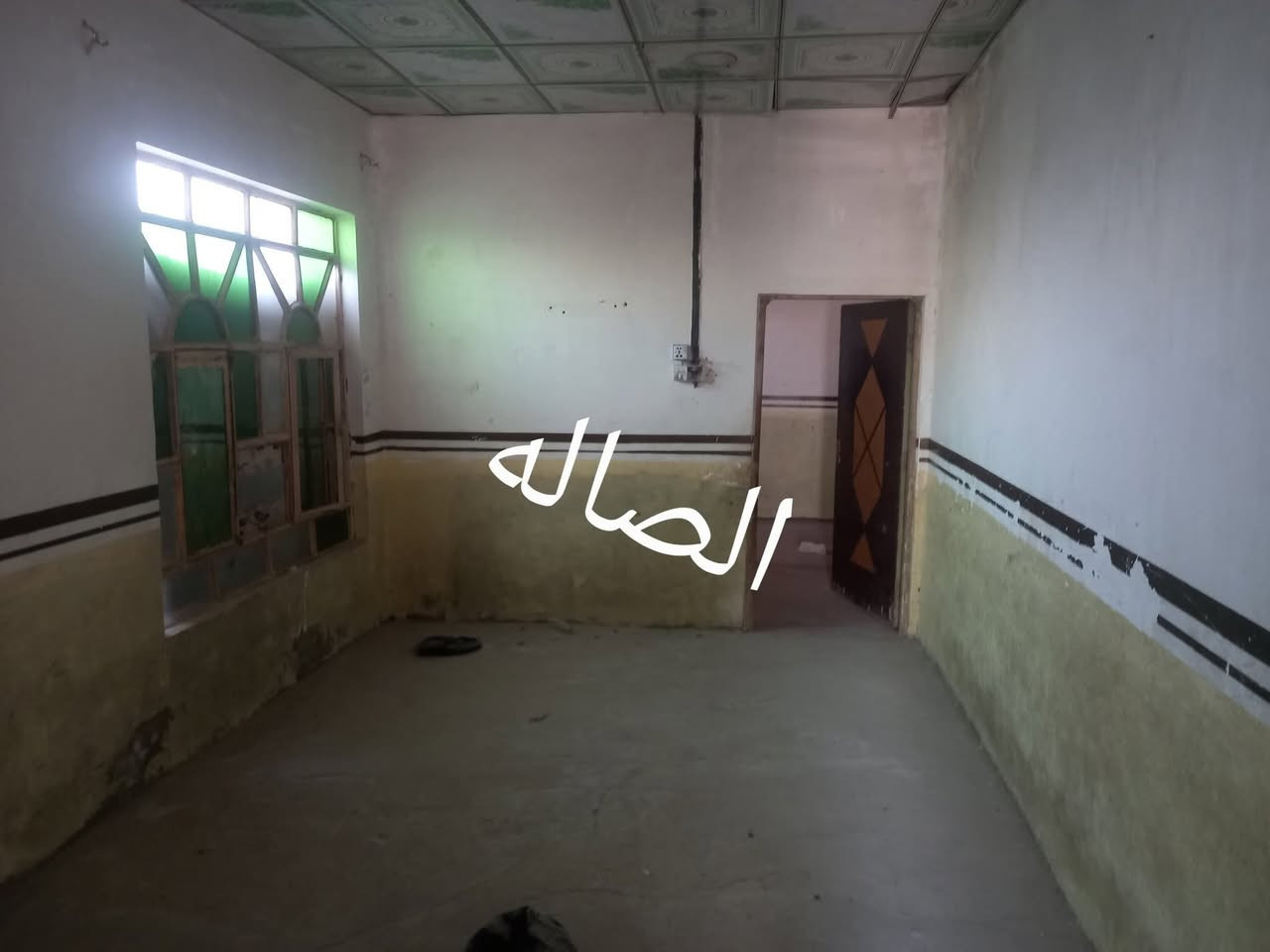 السلام عليكم بيت في البراكيه مقاطعه 3  يحتوي الطابق الارضي على استقبال وصاله ومطبخ وغرفه وصحيات والطابق الثاني يحتوي على غرفه وصاله البيت ركن مساحه 100 متر بناء طابوك جمهوري البيت نضيف وقريب على شارعه الشفلات في منطقه الجري معاملته كامله ومشمول بتطويب
للأستفسار مراسله الصفحه او الاتصال على الرقم 
***********
