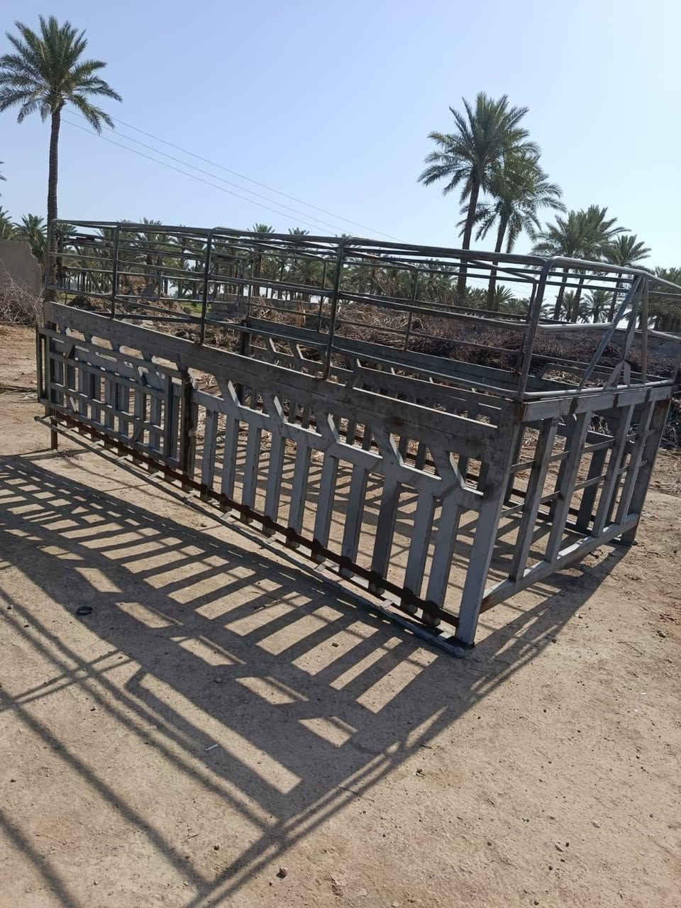 السلام عليكم
محجر شخاطه نضيف مع سقيفه نضيفة للبيع السعر ٤٥٠ الشراي يتصل ***********
