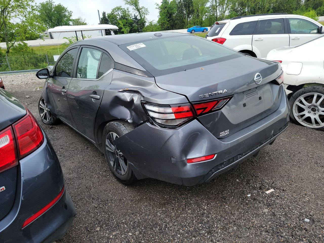 السلام عليكم
نيسان سنترا 2022 SV محرك حجم 2000
رقم بغداد معوقين معوقين
المحرك والكير بشرط ما مفتوحين 
السعر 125 وبيها مجال قليل
للاستفسار ***********
