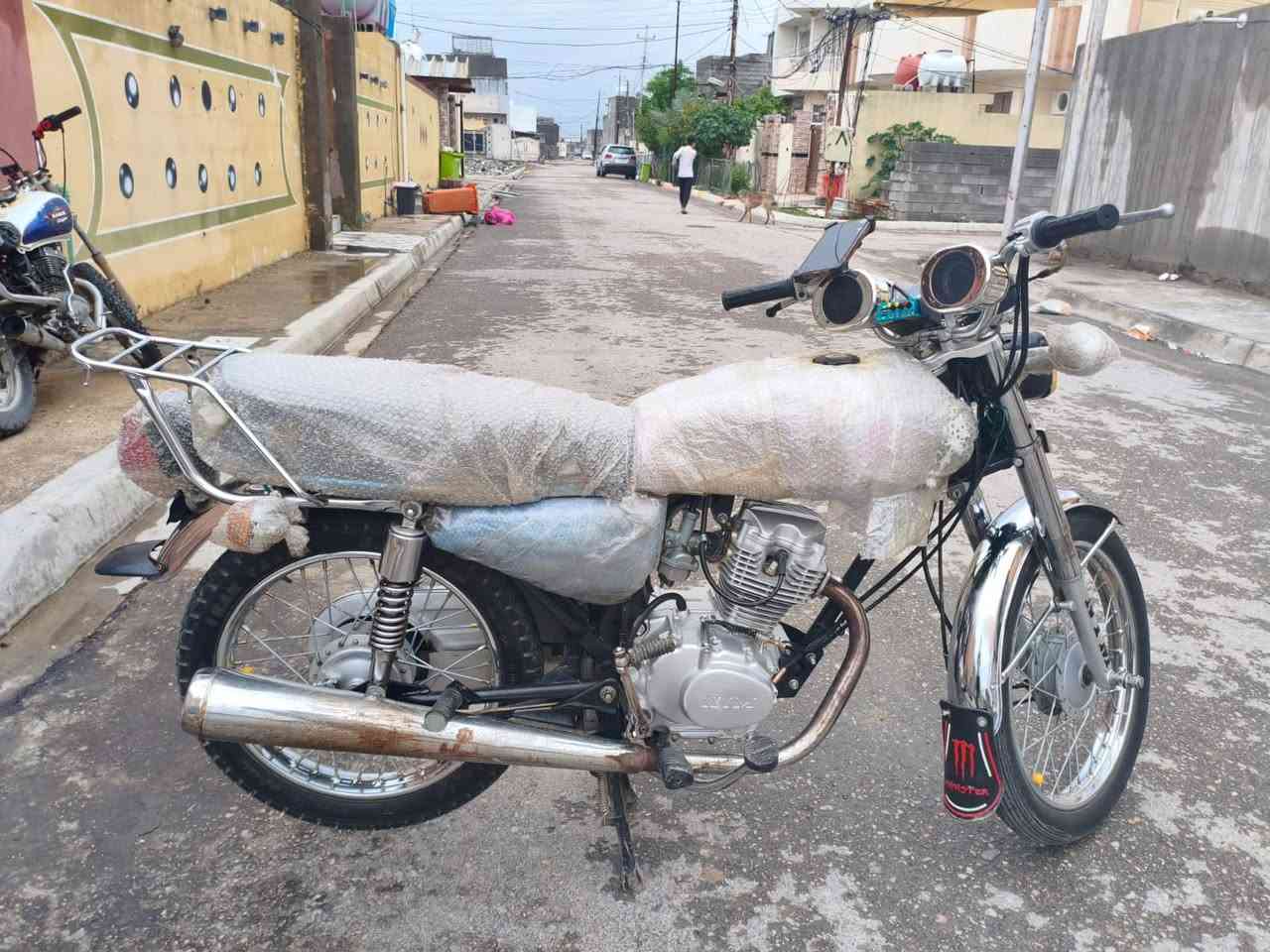 السلام عليكم
دراجه نامه للبيع اخو الجديد موديل (2023)كامله مكمله مناقصه أي شي ورقه وحده بيها ترايك وين مترين مكينه مامفتوحه مكاني ديالى بلدروز حي الحشد السعر بس للشراي 475 وبيها مجال رجائن الموشراي لا ايراسل ولايكسر بحاجت الناس الرقم ***********
