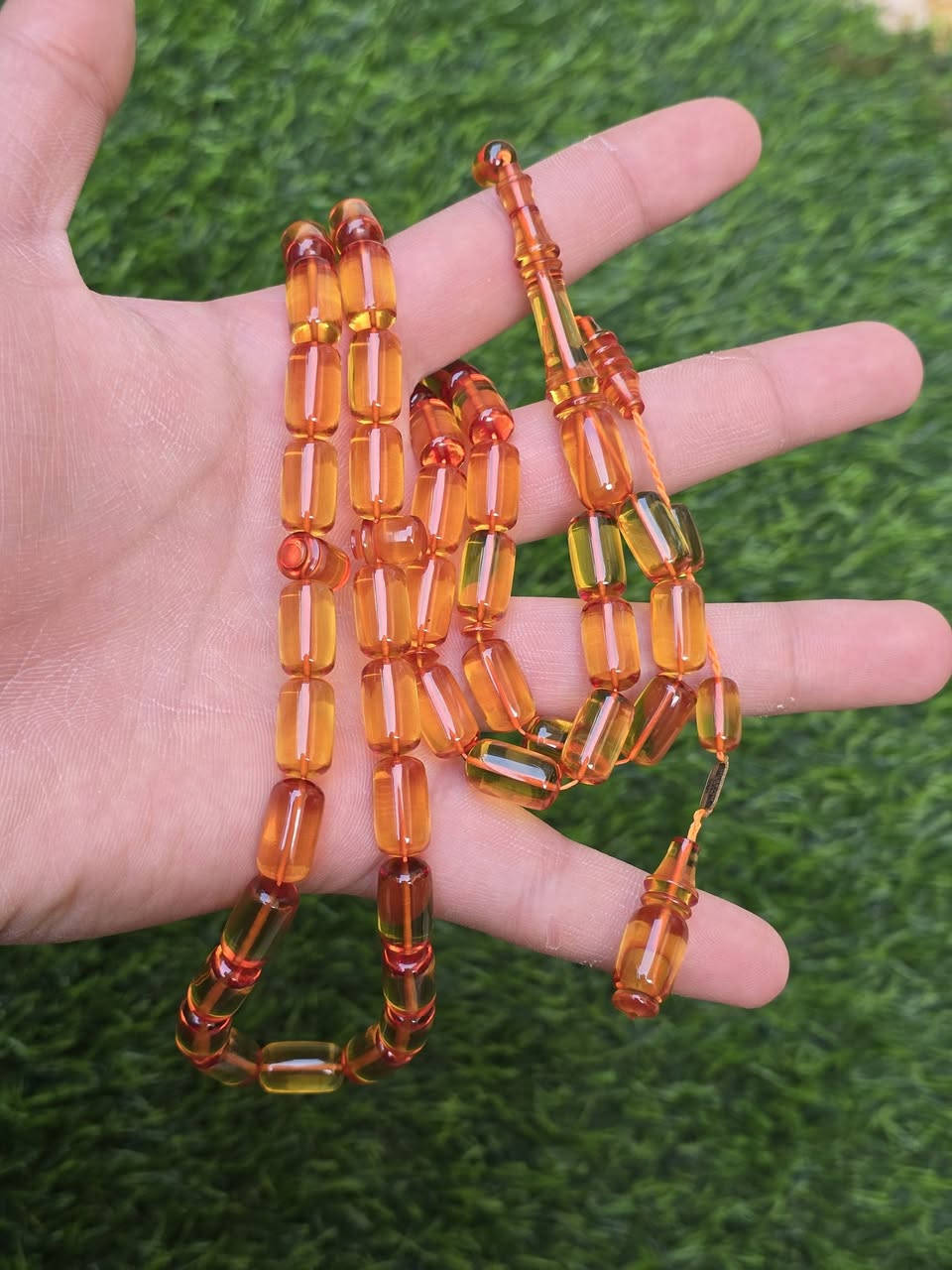 السلام عليكم فاتوران شفاف ذهبي تخريم سوبر جراخة يدويه تمليكه لوكو وتوقيع عدد الخرز 45خرزة وشاهد سبير ايضاً دبل فاصل السعر 85الف للطلب الرقم ***********واتساب
