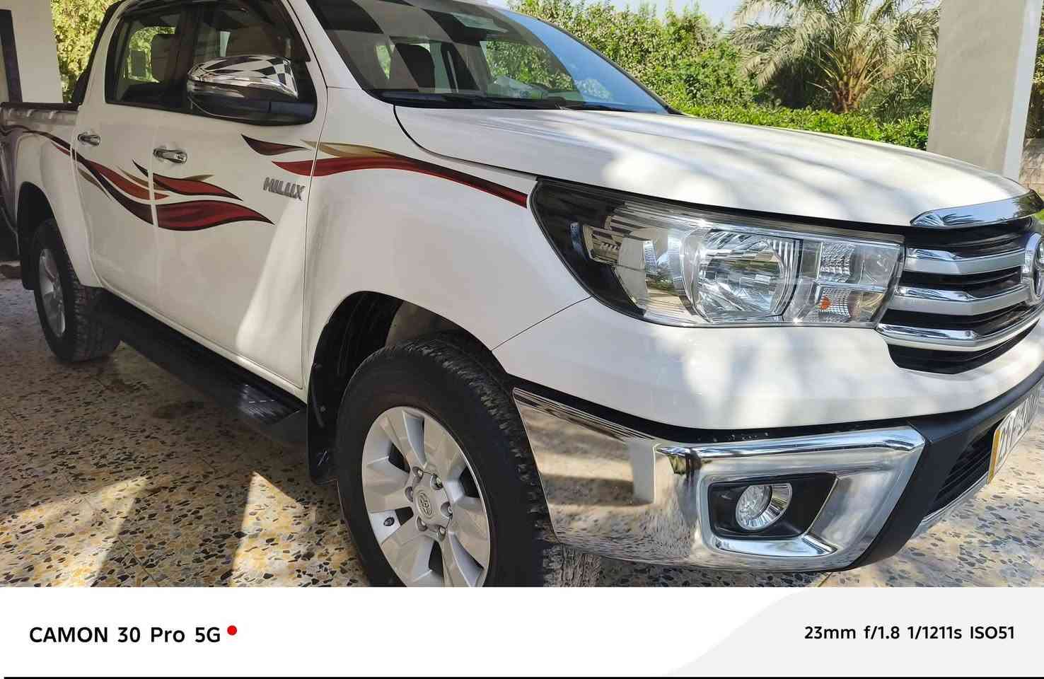 سلام عليكم للبيع تويوتا هايلوكس موديل 2020 شركه ساز فول مواصفات رقم سليمانيه تحويل مباشر سياره مكفوله كفاله عامه من بارد وشخط والتبديل وصبغ بعدها عل وضع الشركه سياره ماشيه ٧٤ الف سياره فول مواصفات شاشه كامره تبريد قطعتين ومعروفه مواصفاتها سياره جديده معنا الكلام مال جنايg
مكاني بغداد للستفسار اتصل وترهم مراوس حسب القناعه 
***********
