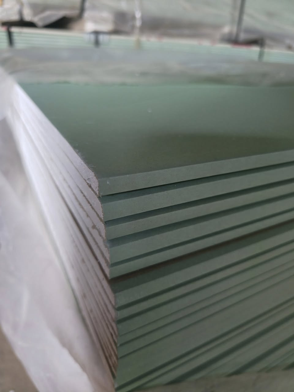 جبس بورد كي بلاس الايراني 

يتوفر لدينا وبكميات جمله مفرد علما ان اقل كميه للجمله هي حاويه 
وكما توجد عروض خاصه للخلفات 

عنوان المعرض المسيب حي المعلمين مقابل جامع محمد الجواد عليه السلام 
هاتف المعرض ***********

هاتف الجمله ***********
