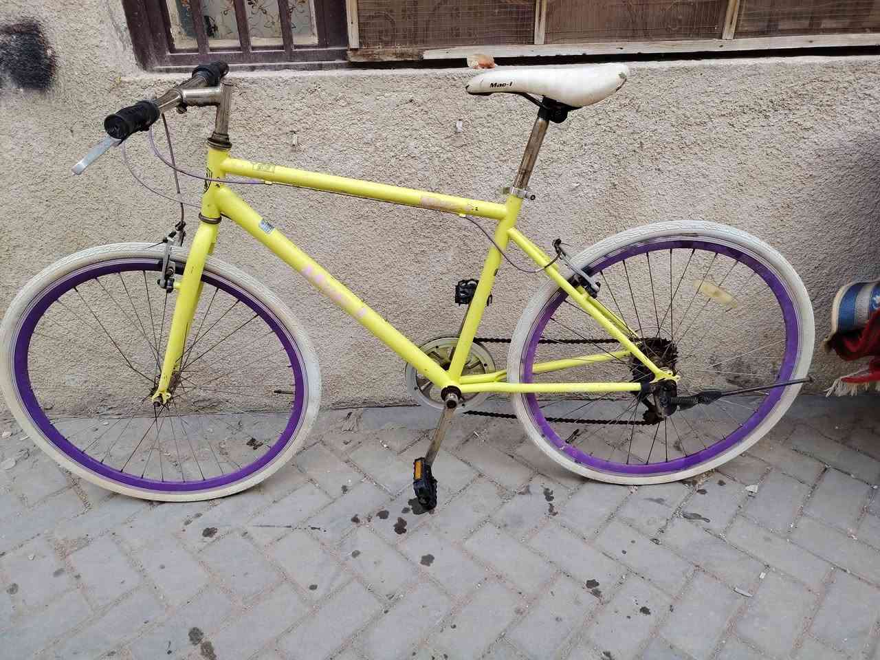 قطعة وضع حاوية كاملة من أي نقص ماركة Mac-l ختم واحد حت السرج ويالة ألمنيوم طبقتين تخم تايرات جدد حجم 700x28   كير بريكات كل شغال السعر ٩٠ مكاني بغداد مدينة الصدر ويتوفر توصيل  شراي تعال خاص وتدلل


**إذا كنت صاحب هذا الإعلان وتريد حذفه لأي سبب، رجاءا أرسل رسالة إلى الدعم الفني**