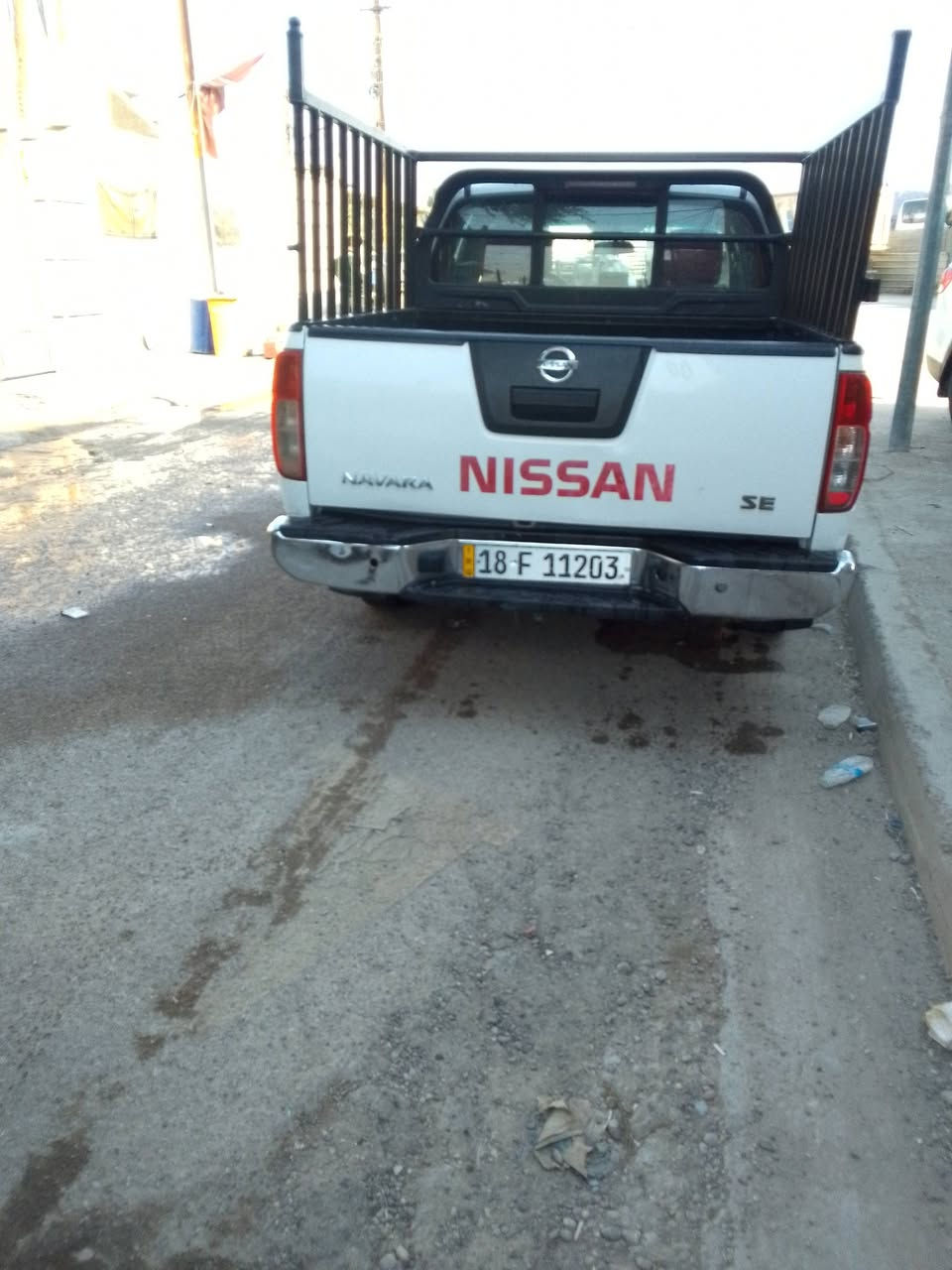 السلام عليكم سيارة نيفارة للبيع موديل 2012 تخم تأير سيارة جديدة من صدر وحدادية نضيفة سيارة جاهزة كل نقص مابيها السعر 120ورقة وبيها مجال مكاني بغداد العبيدي رقم ***********
