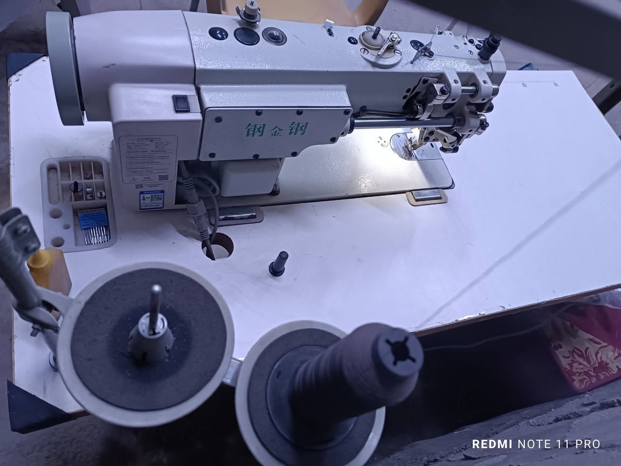 السلام عليكم للبيع مكينه خياطه دبل سحب نضيفه جدا 

مكاني بغداد ***********
