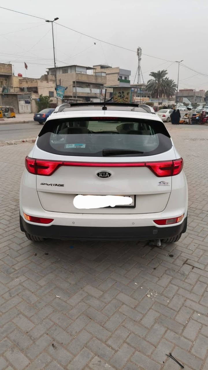 #سبورتج موديل ٢٠١٨ خليجية مكفولة كفالة عامة مكينة ٢٠٠٠ دوش تبريد قطعتين تحكمات جيهتين حاكية حساس خلفي كامرة بنوراما مانع تزحلق نضام يكو قتصاد بانزين ويل كب  مكينة وكير خير من الله صدر امامي وخلفي جدد تبريد ثلج تخم تايرات جدد كهربائيات كلهة شغالة سياره جاهزه من كل شي اي نقص مابيهة سيارة مال بيت #سعر١٧٨ وبيهة مجال للشراي للستفسار*********** عنوان بغداد رقم دهوك الدولي الجديد بسمي سنوية ٢٠٣٠ وهزة وفحص لحد ٢٠٢٦ شهر ١٠  جدد  #ماشية٨٧
