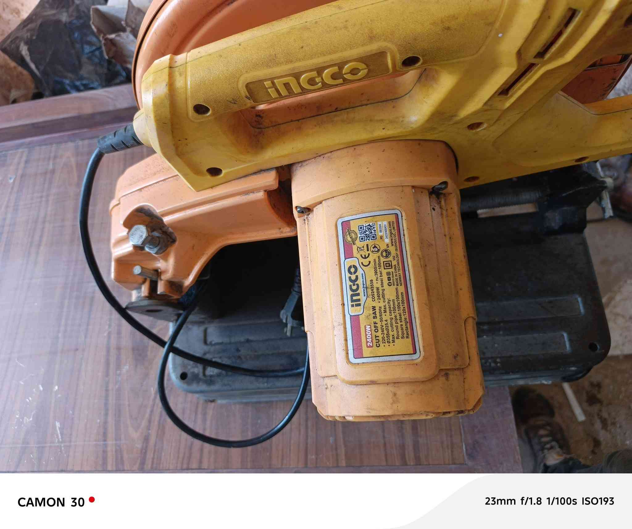 السلام عليكم ماطور هندي (مولد) ١٠ حصان ٣٠امبير مداخل تصليح شرط الشغل سعر ٥٠٠ +كمبريسر ١٠٠ لتر نضيف سعر ٢٥٠ + كتر انجيكو نضيف مستعمل شي قليل سعر ٨٥+ كوسره ثابته سعر ٥٠ + ميز نضيف سعره ٧٥ لتواصل ع ماسنجر أو ع رقم ***********
